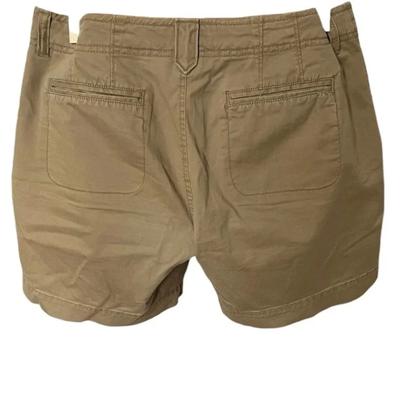 Old Navy | Low Rise Shorts - Picture 2 of 4